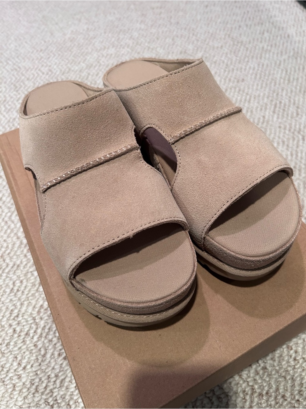 UGG Goldstar Hi Cutout Slide in Sand